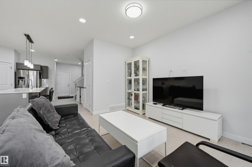 918 Daniels Loop, Edmonton, AB 