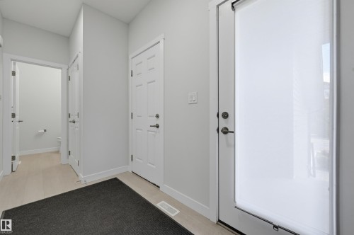 918 Daniels Loop, Edmonton, AB 