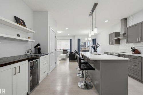 918 Daniels Loop, Edmonton, AB 