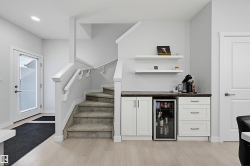 918 Daniels Loop, Edmonton, AB 