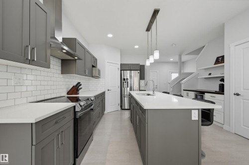 918 Daniels Loop, Edmonton, AB 