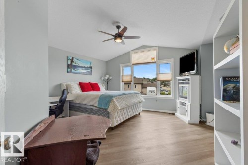 3901 44 Avenue, Drayton Valley, AB 