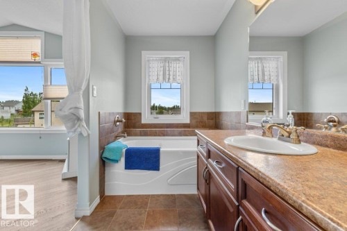 3901 44 Avenue, Drayton Valley, AB 