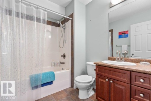 3901 44 Avenue, Drayton Valley, AB 