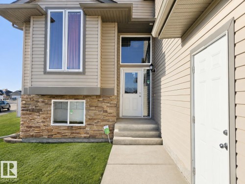 3901 44 Avenue, Drayton Valley, AB 