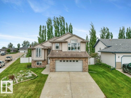 3901 44 Avenue, Drayton Valley, AB 