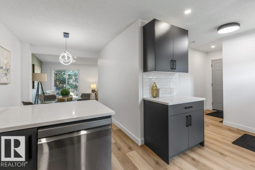 65 Greenfield Estates, St. Albert, AB - Indoor Photo Showing Kitchen