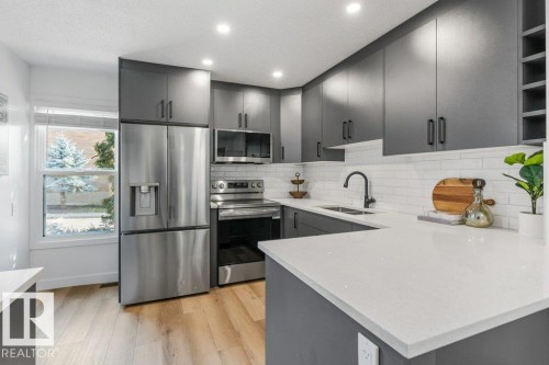 65 Greenfield Estates, St. Albert, AB - Indoor Photo Showing Kitchen With Stainless Steel Kitchen With Upgraded Kitchen