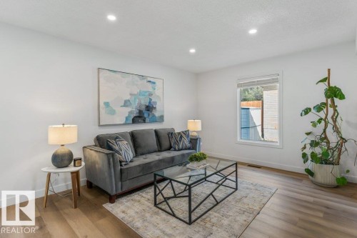 65 Greenfield Estates, St. Albert, AB - Indoor Photo Showing Living Room