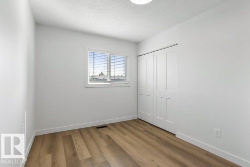 65 Greenfield Estates, St. Albert, AB - Indoor Photo Showing Other Room