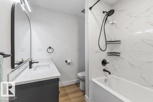 65 Greenfield Estates, St. Albert, AB - Indoor Photo Showing Bathroom