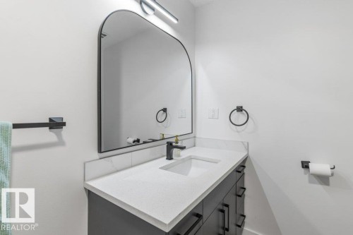 65 Greenfield Estates, St. Albert, AB - Indoor Photo Showing Bathroom
