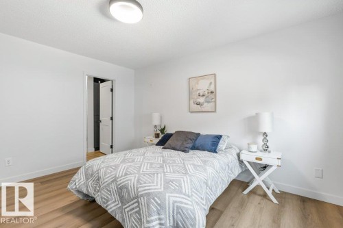65 Greenfield Estates, St. Albert, AB - Indoor Photo Showing Bedroom