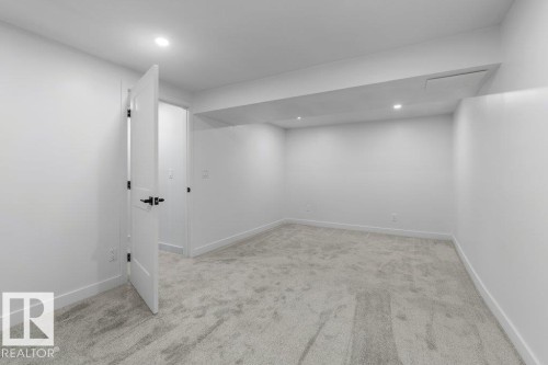 65 Greenfield Estates, St. Albert, AB - Indoor Photo Showing Other Room