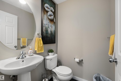 52 Vanderbilt Common, Spruce Grove, AB 