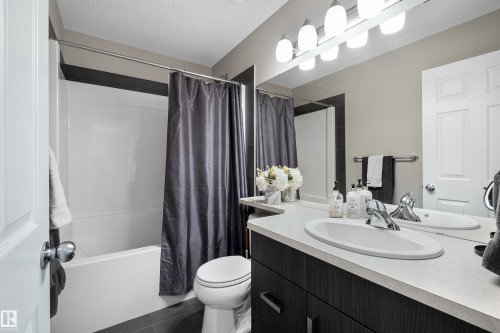 52 Vanderbilt Common, Spruce Grove, AB 
