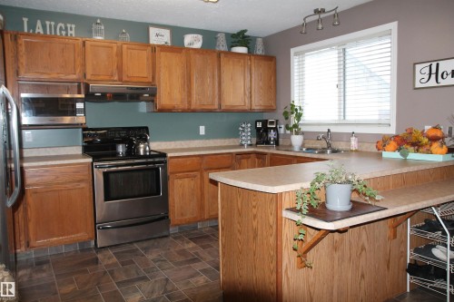 5134 59 Avenue, Elk Point, AB 