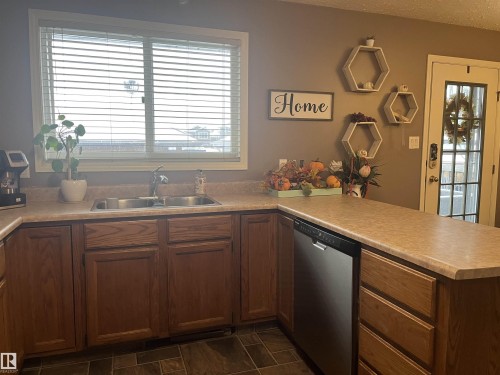5134 59 Avenue, Elk Point, AB 