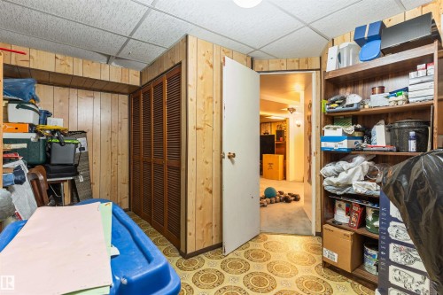 1736 36 Street, Edmonton, AB - Indoor