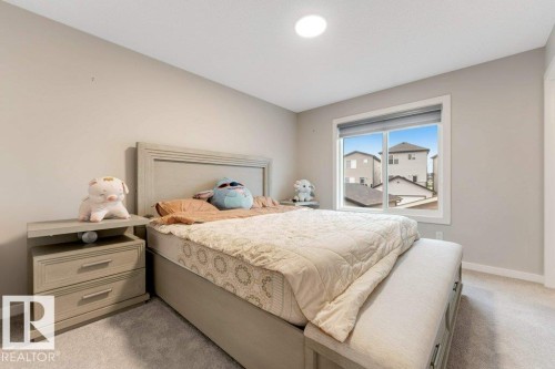 213 Charlesworth Drive, Edmonton, AB 