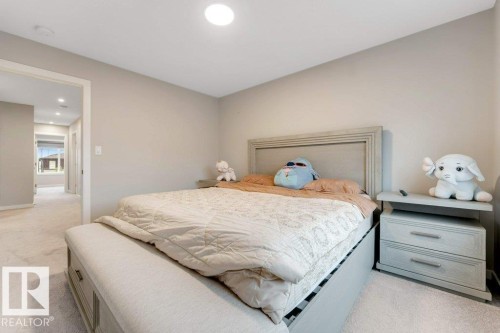 213 Charlesworth Drive, Edmonton, AB 