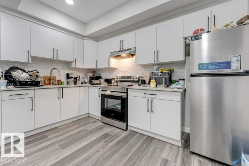 213 Charlesworth Drive, Edmonton, AB 