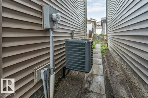 213 Charlesworth Drive, Edmonton, AB 