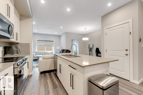 213 Charlesworth Drive, Edmonton, AB 