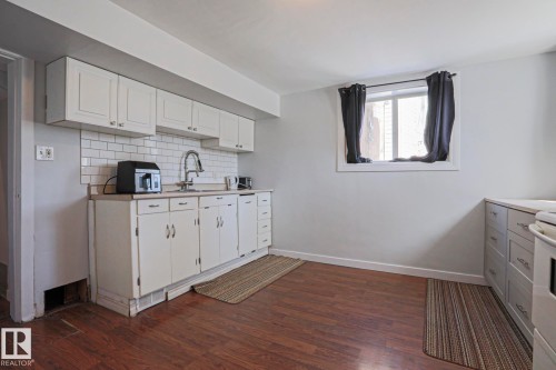 12418 93 Street, Edmonton, AB 