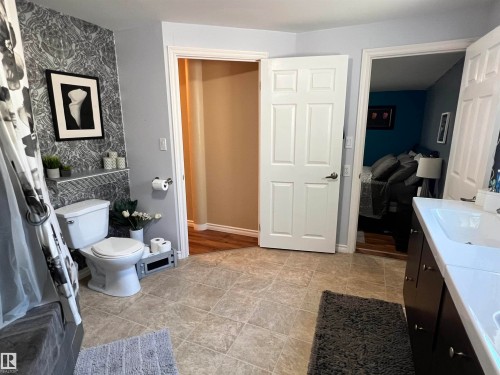 220 Evergreen Mobile Park, Edmonton, AB 
