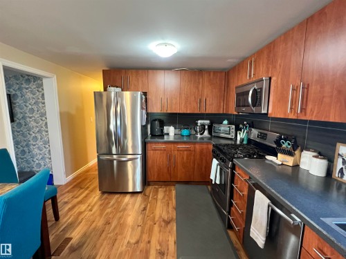 220 Evergreen Mobile Park, Edmonton, AB 