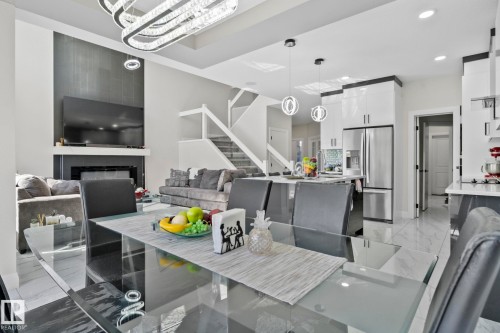6423 175 Avenue Nw, Edmonton, AB - Indoor
