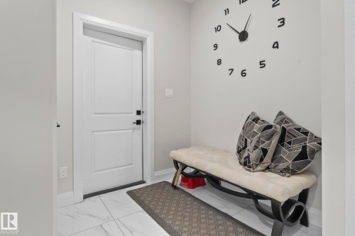 6423 175 Avenue Nw, Edmonton, AB - Indoor Photo Showing Other Room
