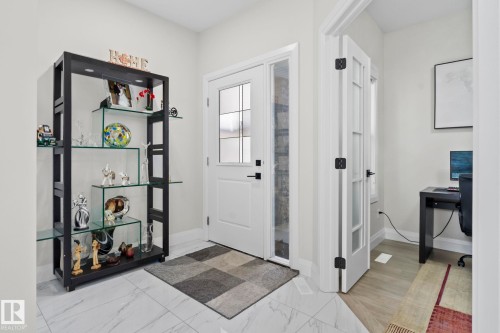 6423 175 Avenue Nw, Edmonton, AB - Indoor Photo Showing Other Room