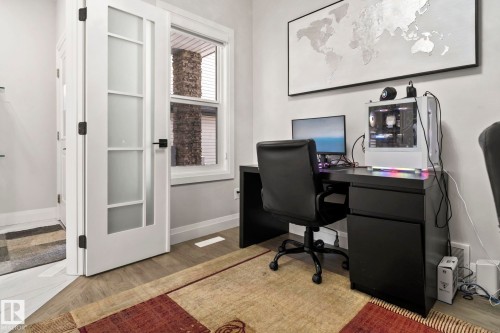 6423 175 Avenue Nw, Edmonton, AB - Indoor Photo Showing Office