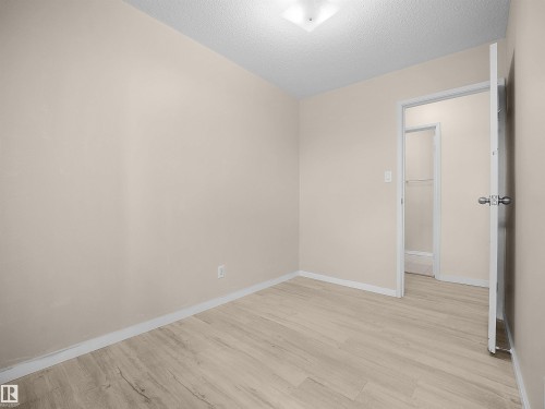 4 14110 80 Street, Edmonton, AB 
