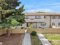 4 14110 80 Street  Edmonton, AB T5C 1L6