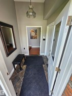 Enclosed entry foyer - 