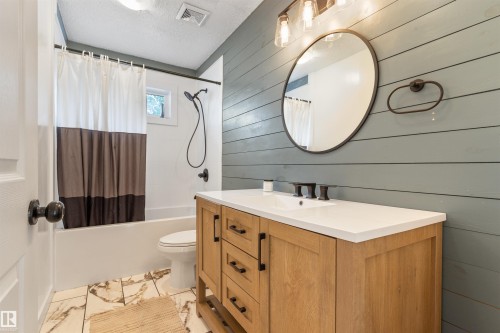 5121 52 Street, Rocky Rapids, AB 