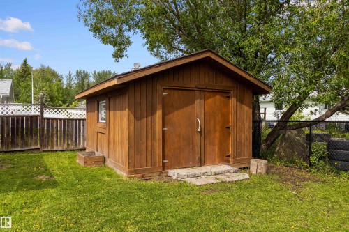 5121 52 Street, Rocky Rapids, AB 