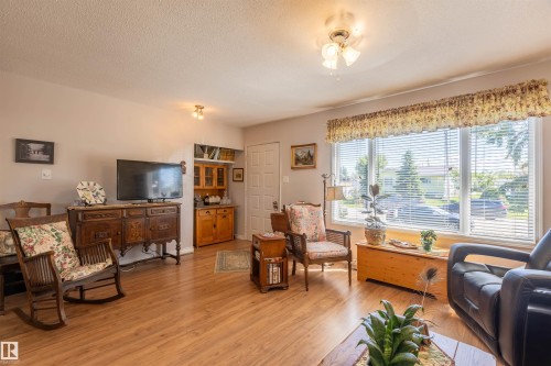 4904 56 Ave, Wildwood, AB 