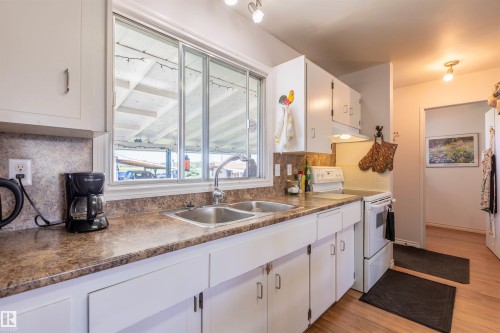 4904 56 Ave, Wildwood, AB 