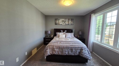 16730 53 Street, Edmonton, AB 