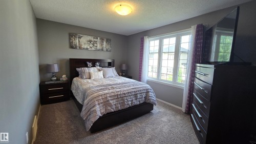 16730 53 Street, Edmonton, AB 