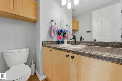 Bathroom - 2921 23 Street, Edmonton, AB 