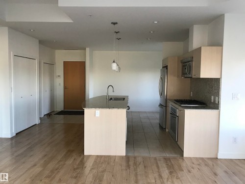 113 2510 109 Street, Edmonton, AB 