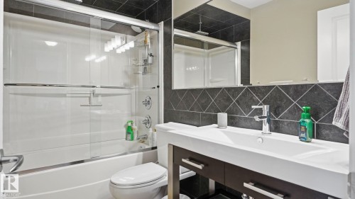 11020 162A Avenue, Edmonton, AB 