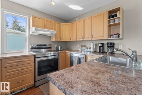 1211 8 Street, Cold Lake, AB 