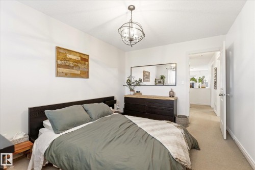 15122 33 Street, Edmonton, AB - Indoor Photo Showing Bedroom