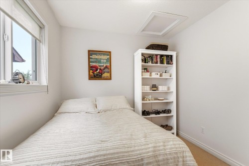 15122 33 Street, Edmonton, AB - Indoor Photo Showing Bedroom